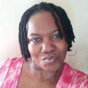 Meet your Posher, Bernadette